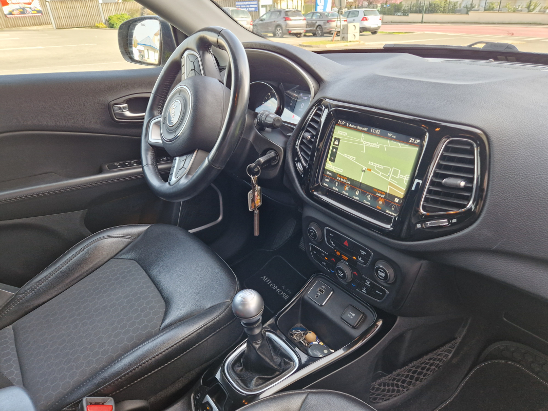 Jeep Compass — 25