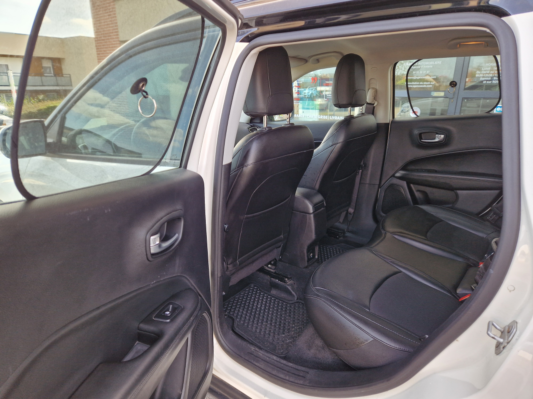 Jeep Compass — 21
