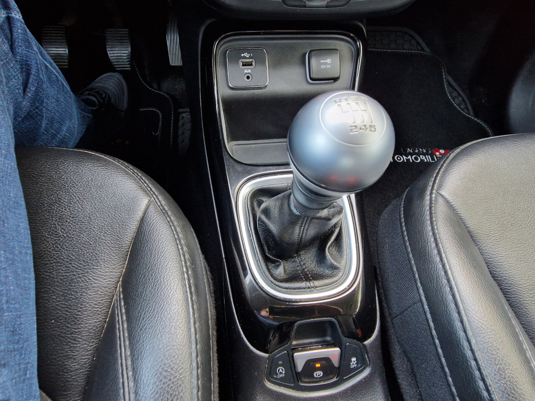 Jeep Compass — 18