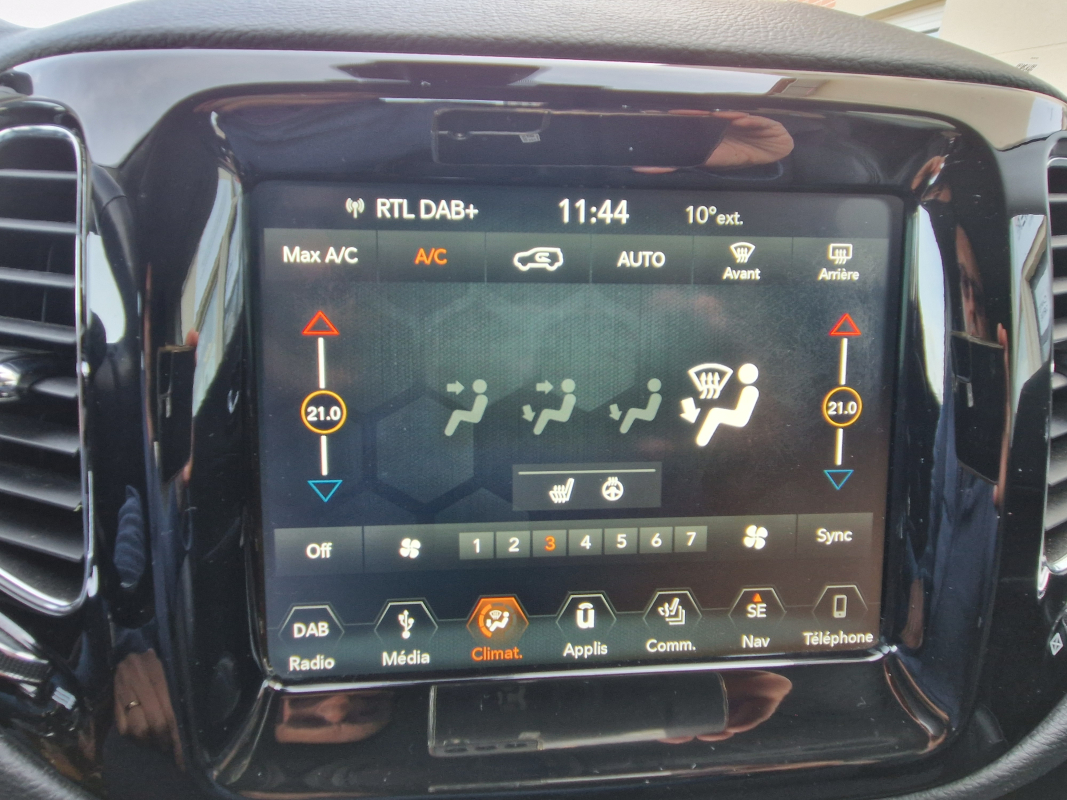 Jeep Compass — 32