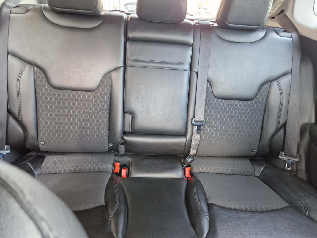 Jeep Compass — 19