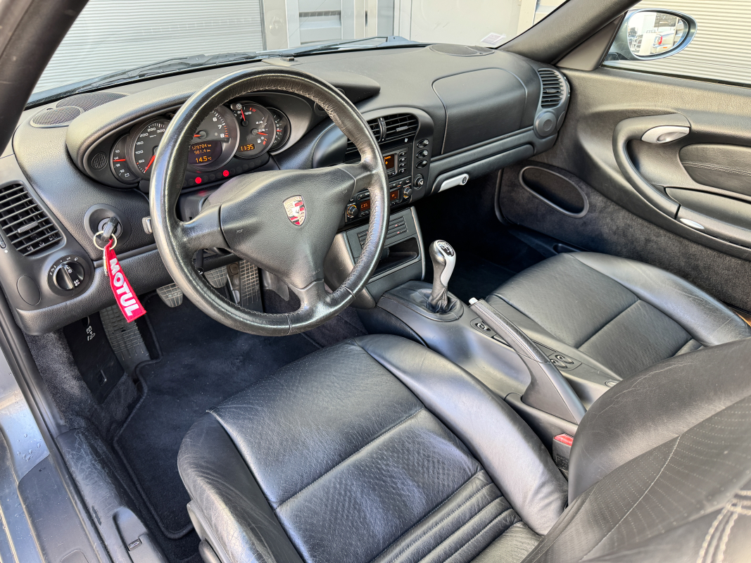 Porsche 911 — 9