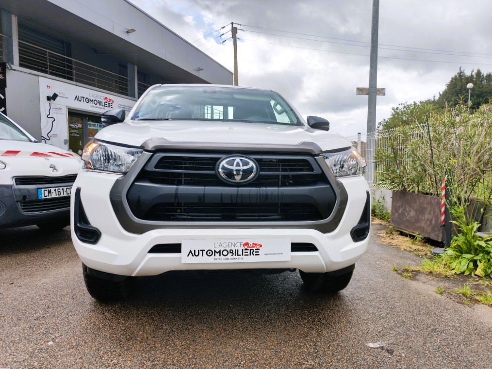 Toyota Hilux — 2