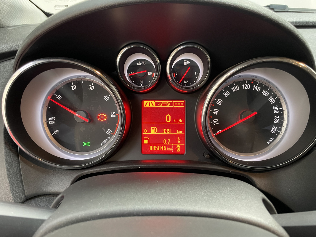Opel Astra Sports Tourer — 15