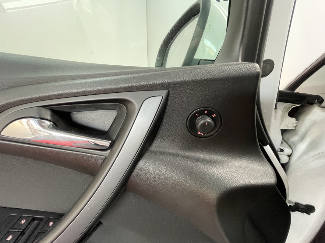 Opel Astra Sports Tourer — 33