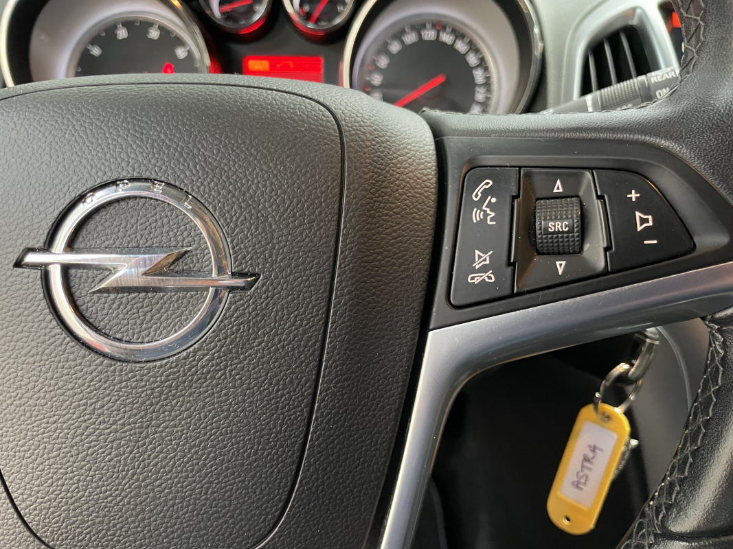 Opel Astra Sports Tourer — 16