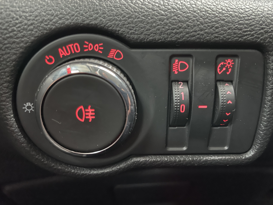 Opel Astra Sports Tourer — 32