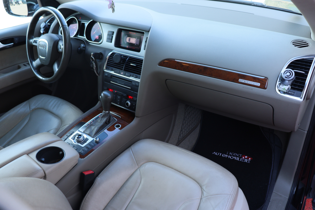 Audi Q7 — 10