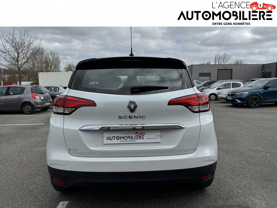 Renault Scenic — 4