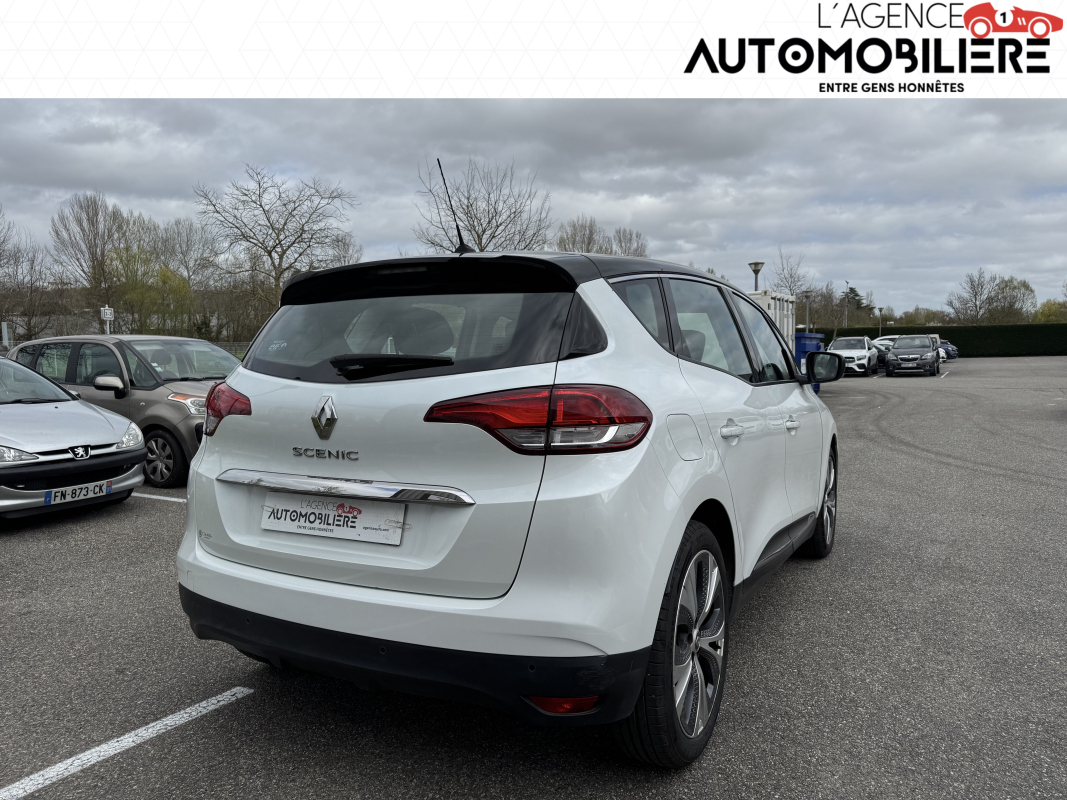 Renault Scenic — 3