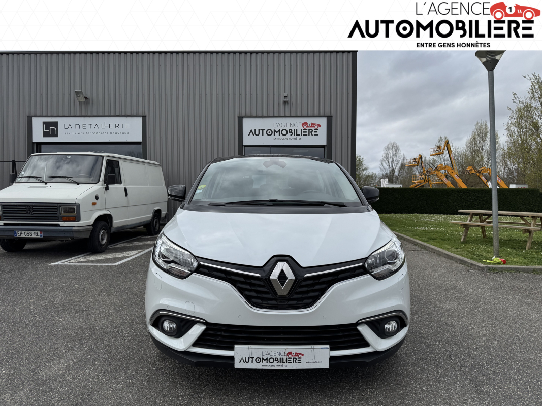 Renault Scenic — 8