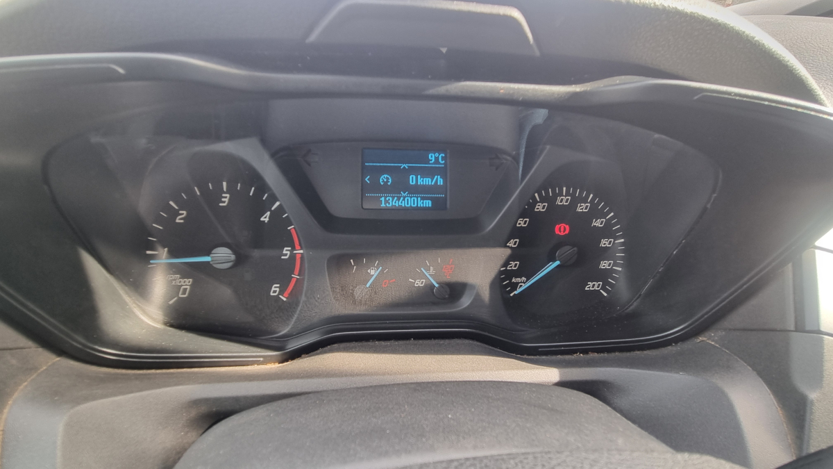 Ford Transit — 19
