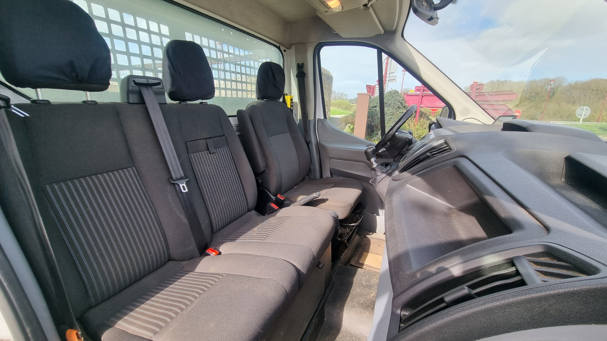 Ford Transit — 16