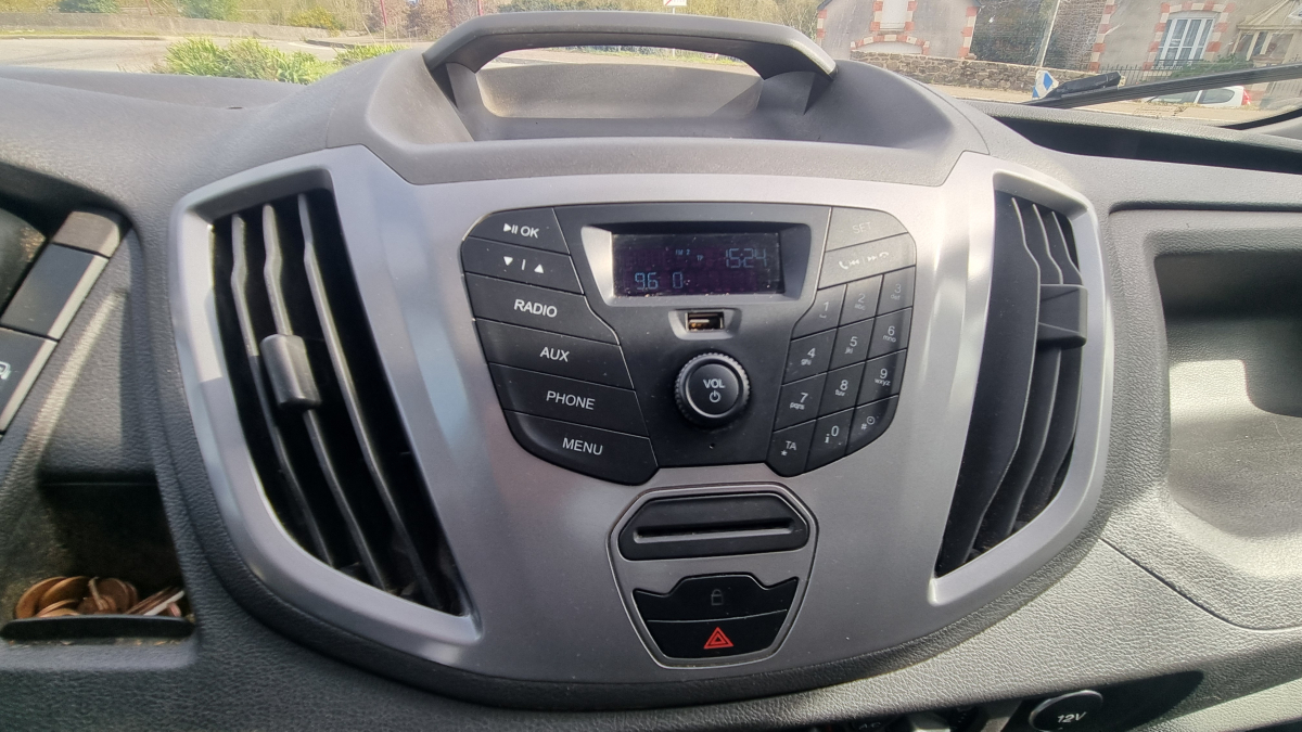 Ford Transit — 20