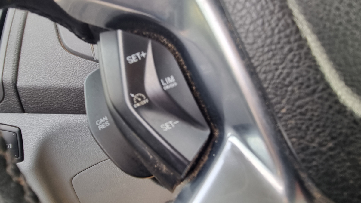 Ford Transit — 23