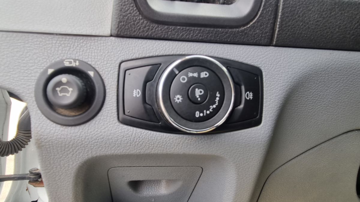 Ford Transit — 22