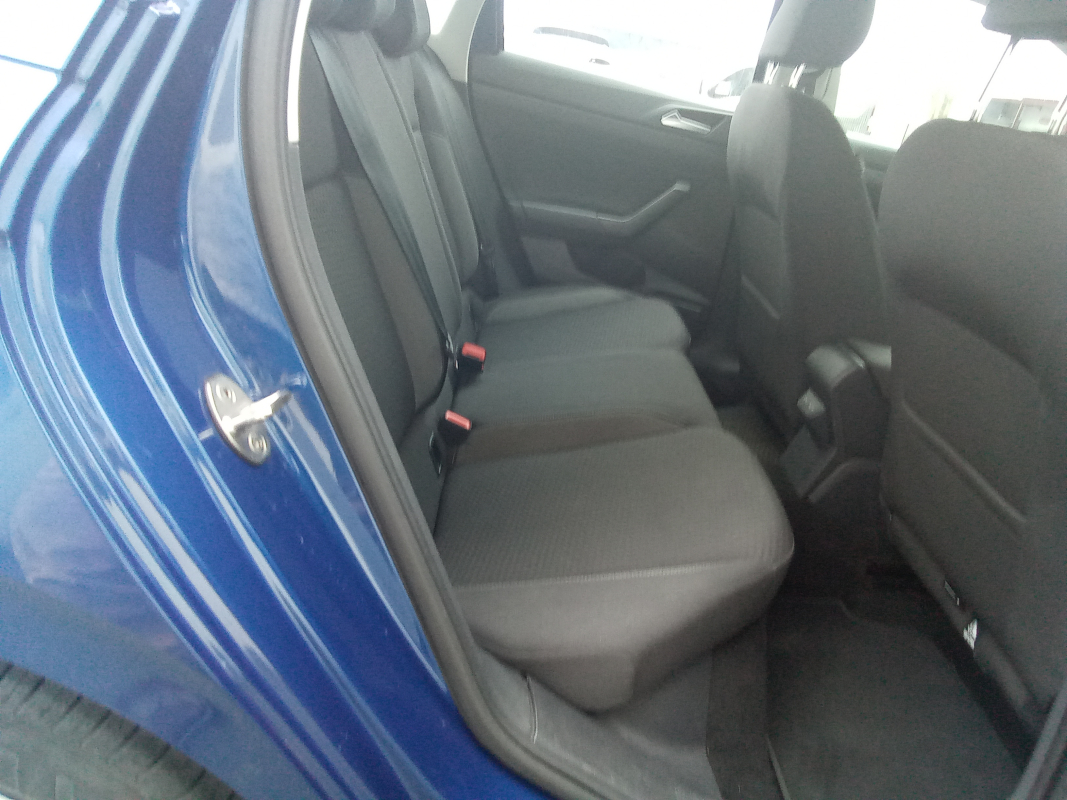 Volkswagen Polo — 17