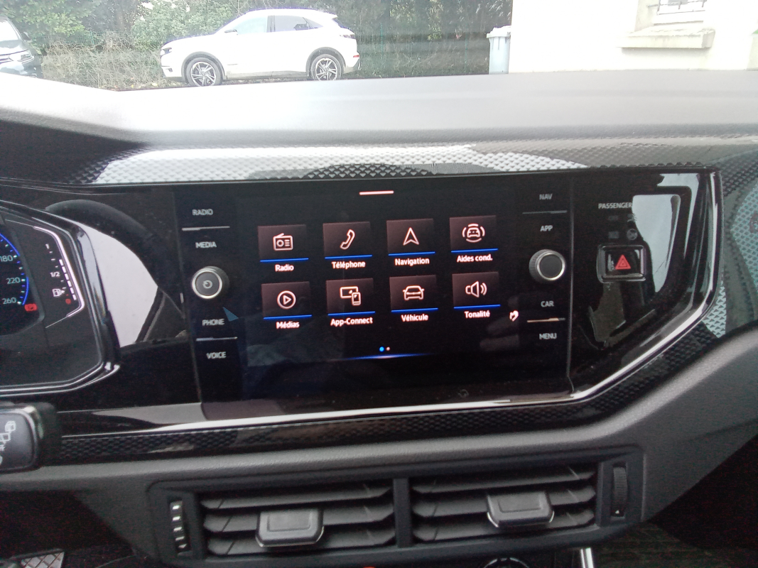 Volkswagen Polo — 12