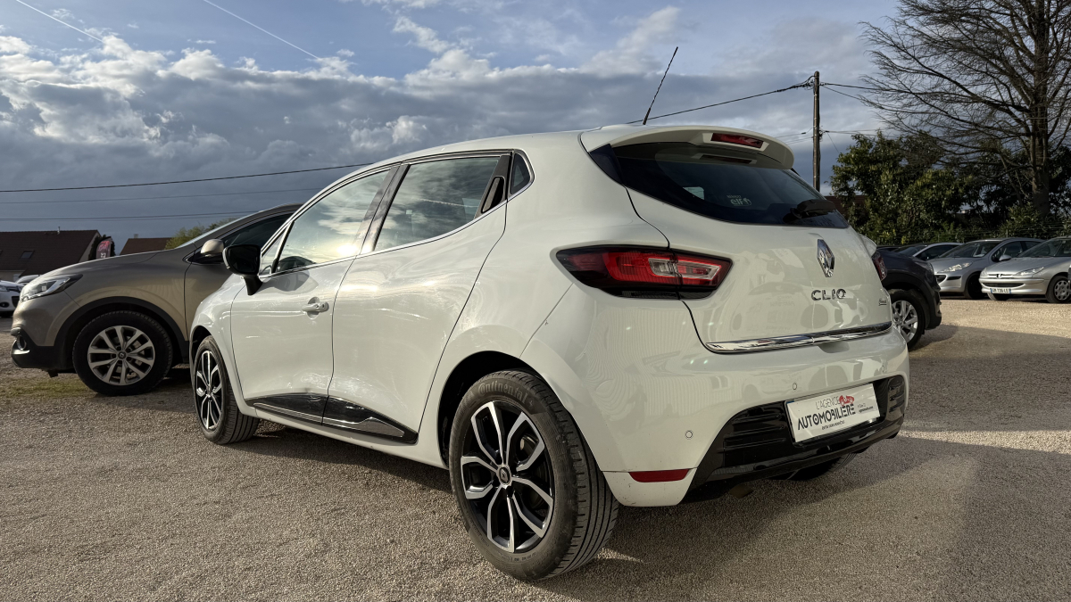 Renault Clio — 5