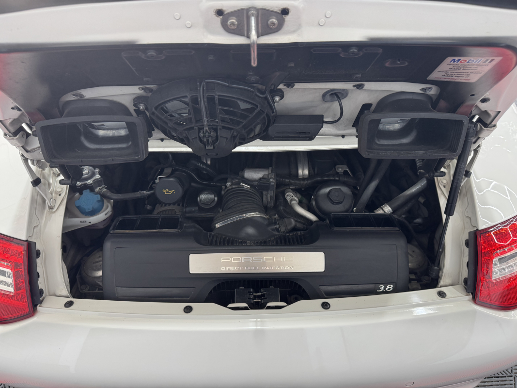 Porsche 911 — 23