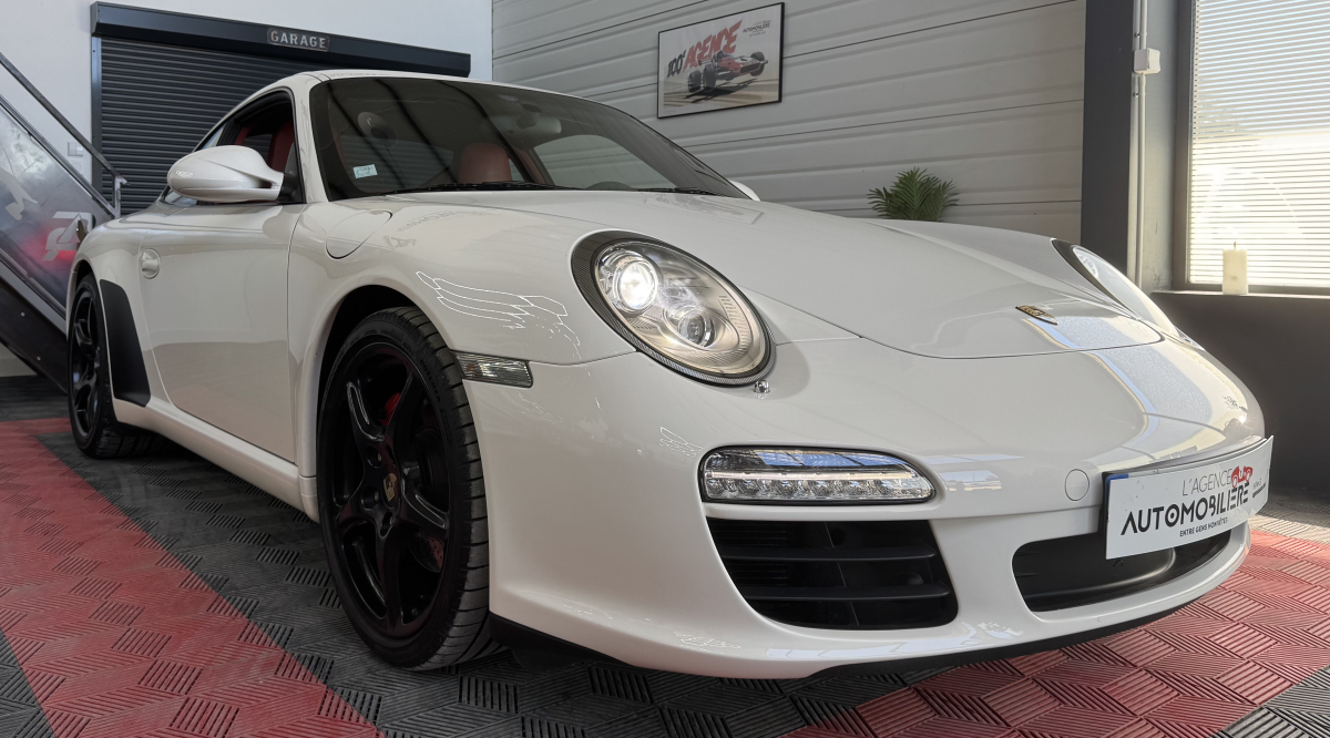 Porsche 911 — 2