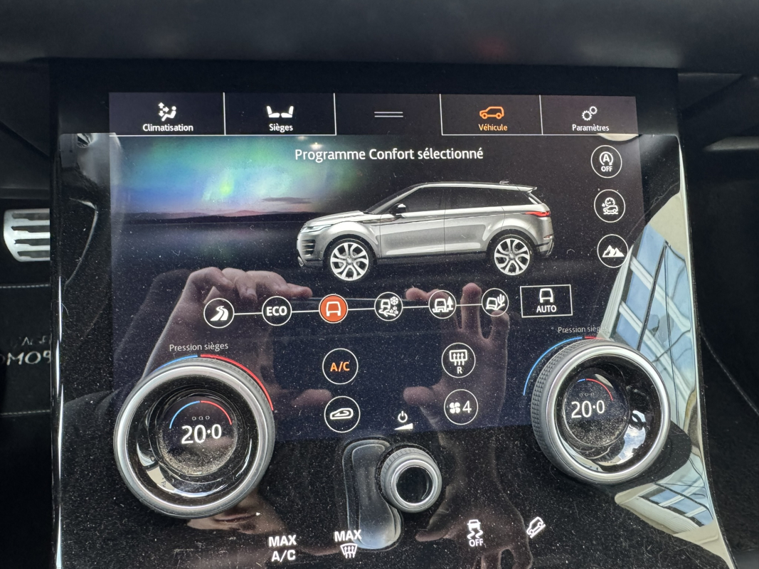 Land Rover Range Rover Evoque — 28
