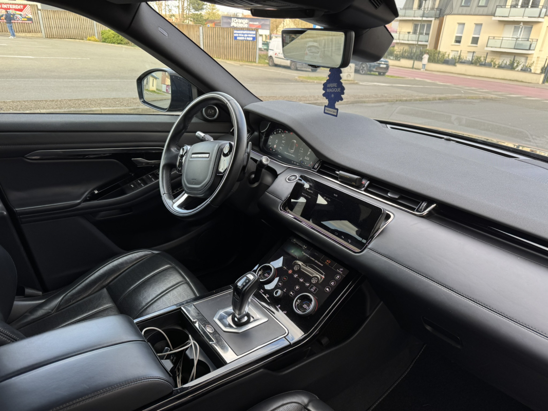 Land Rover Range Rover Evoque — 24