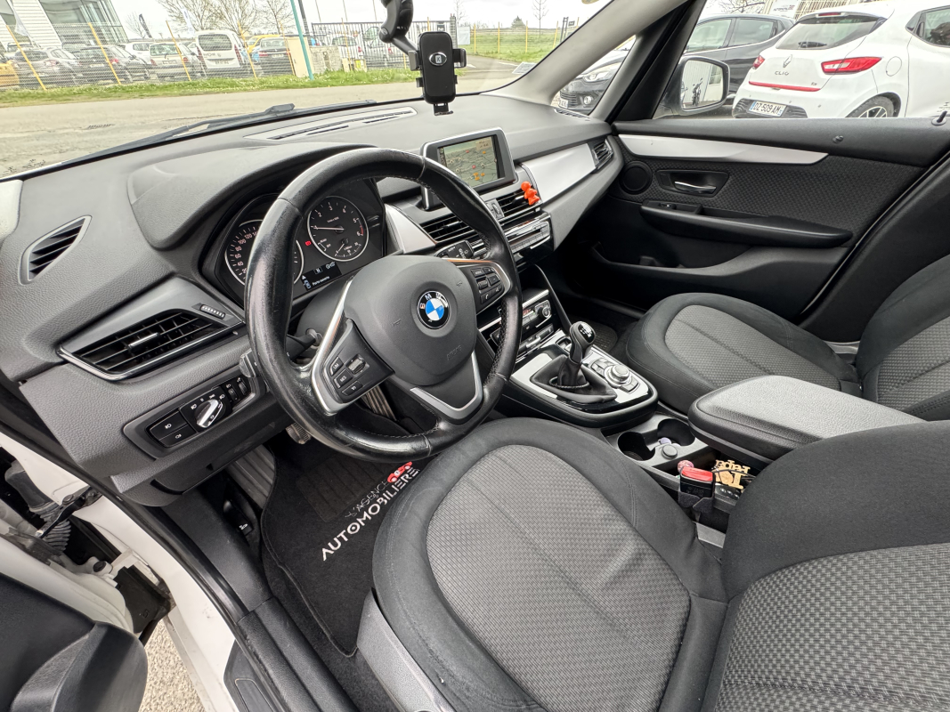 Bmw Série 2 — 10