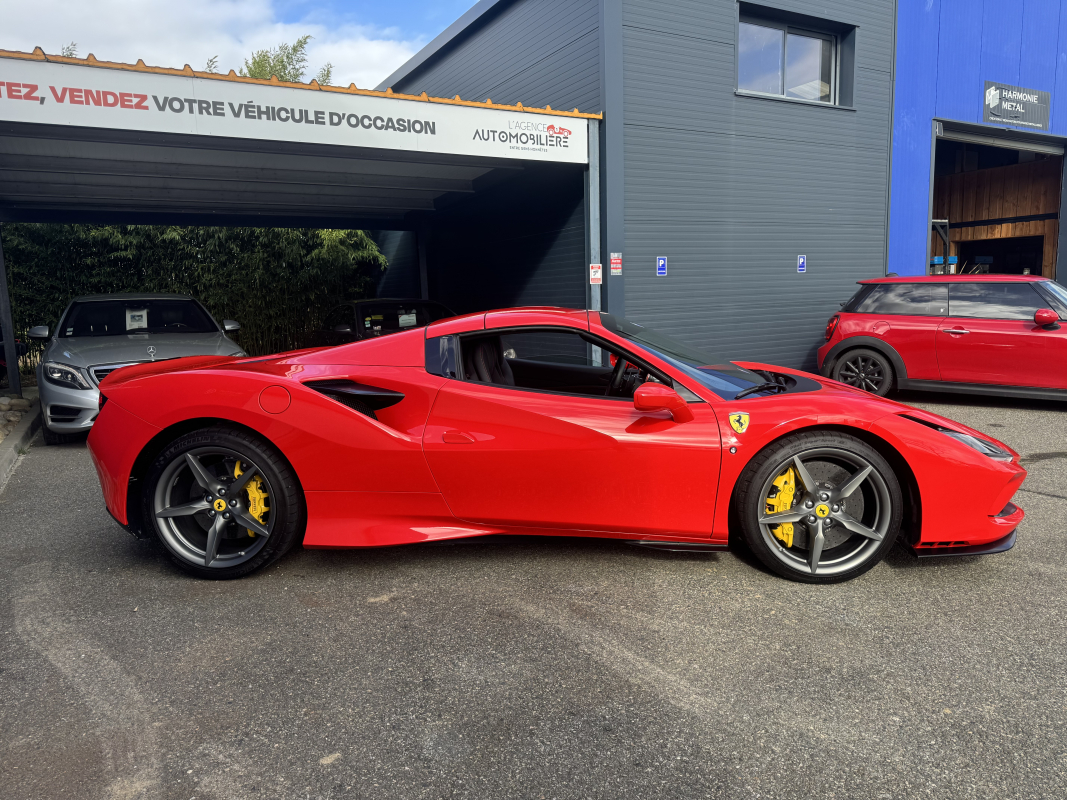 Ferrari F8 Spider — 9