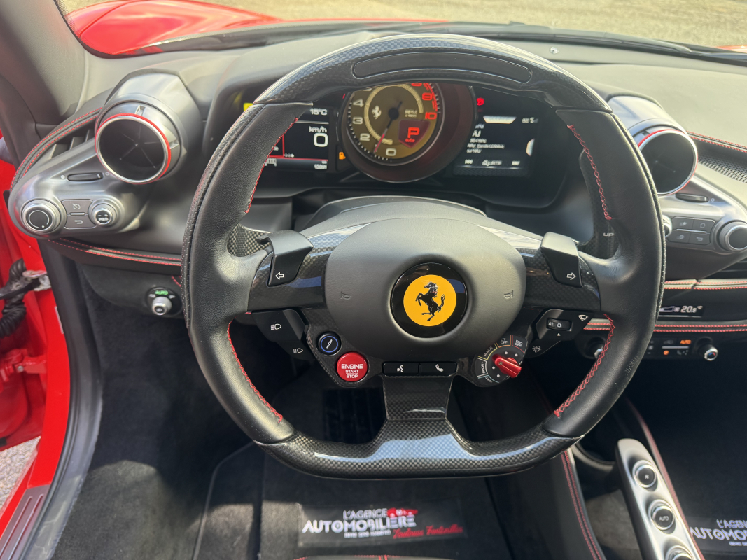 Ferrari F8 Spider — 16