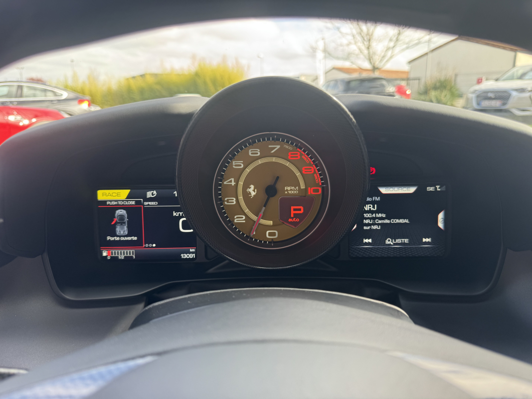 Ferrari F8 Spider — 17