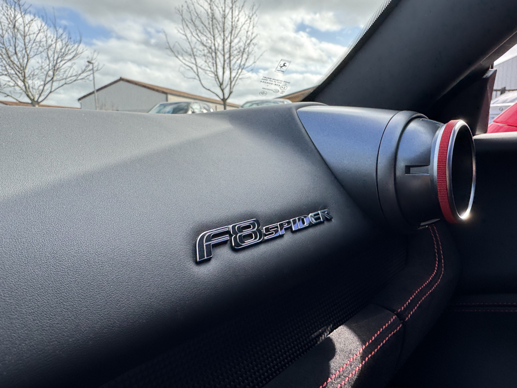 Ferrari F8 Spider — 34
