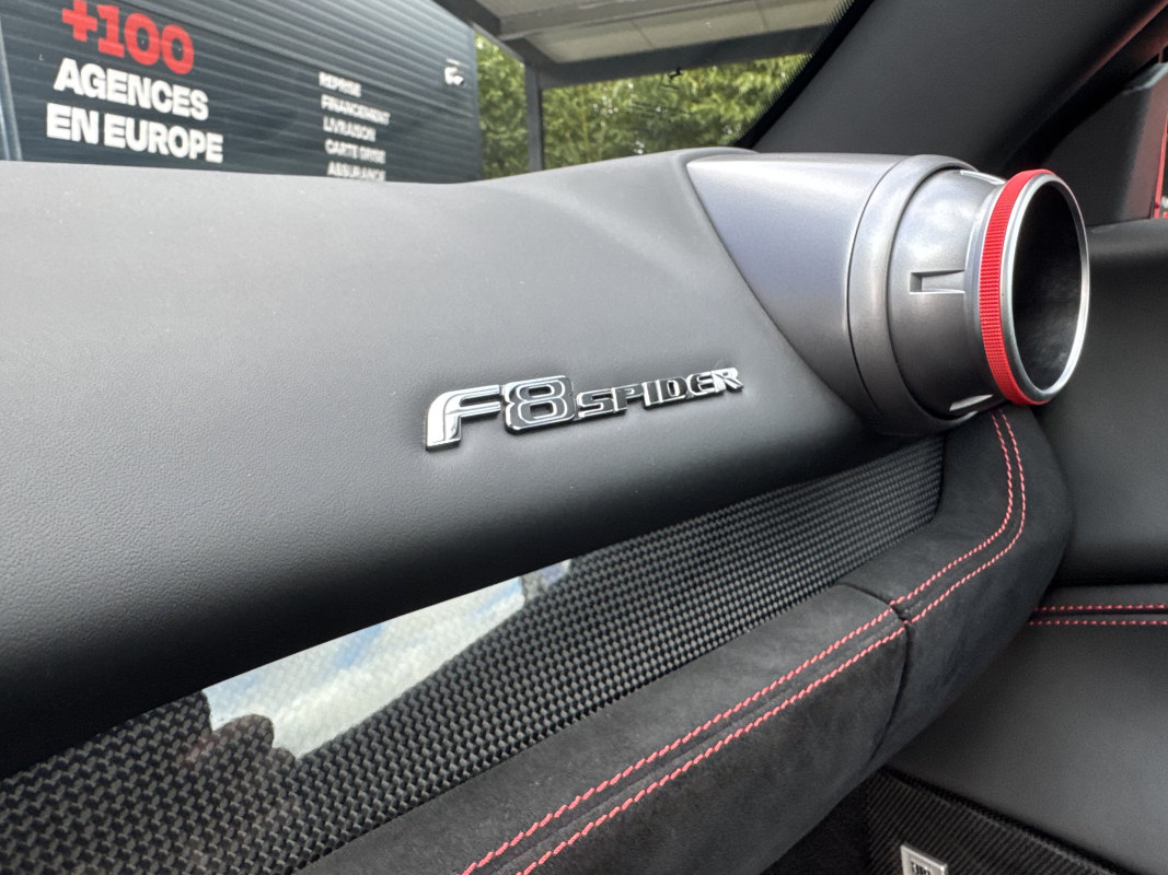 Ferrari F8 Spider — 37