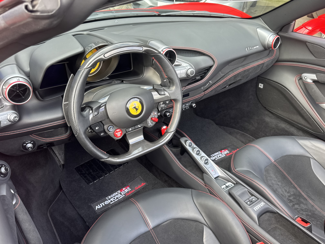 Ferrari F8 Spider — 15
