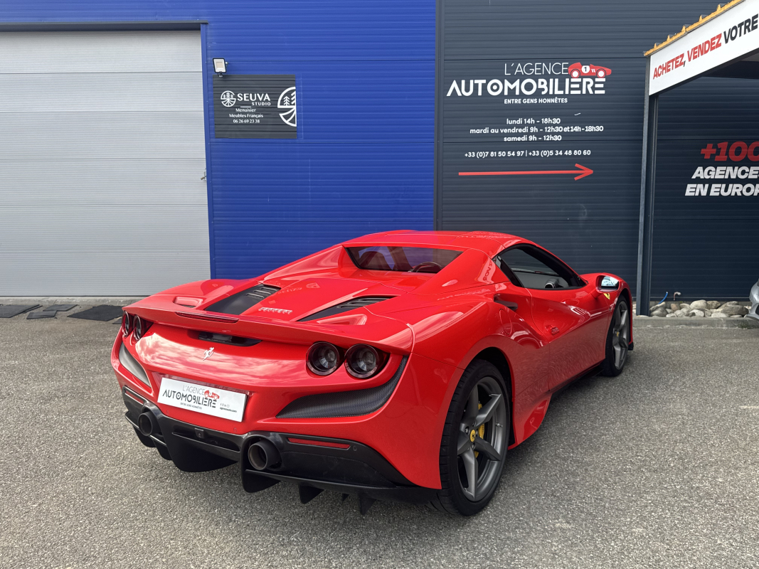 Ferrari F8 Spider — 8