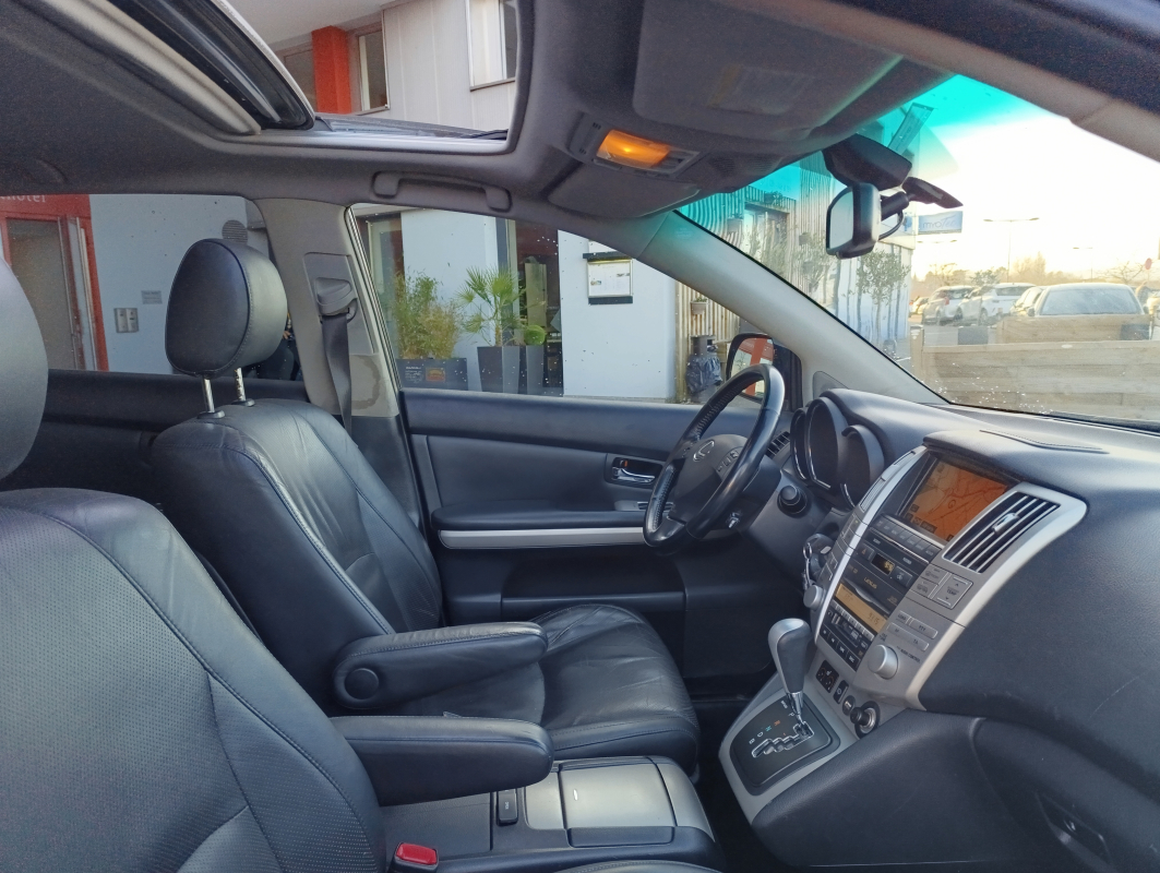 Lexus RX — 12