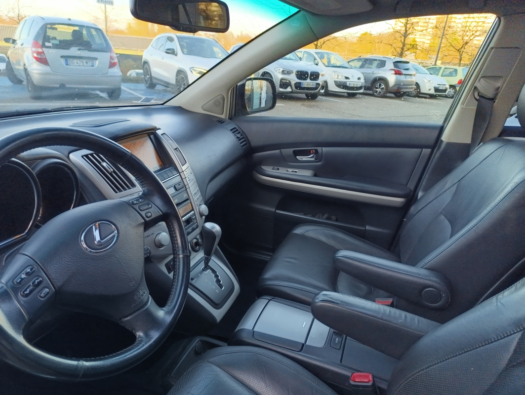 Lexus RX — 27