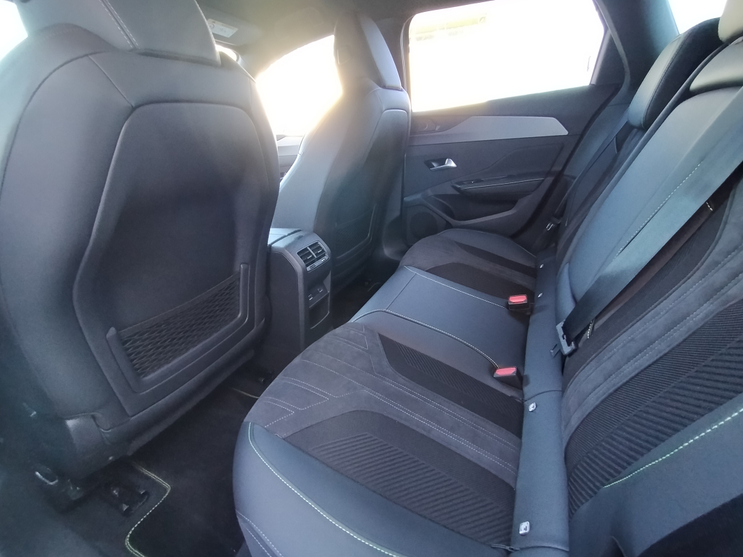Peugeot 308 SW — 15