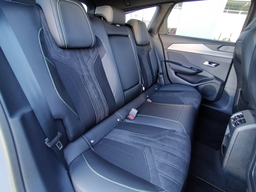 Peugeot 308 SW — 14