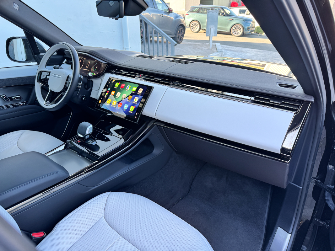 Land Rover Range Rover Sport — 11