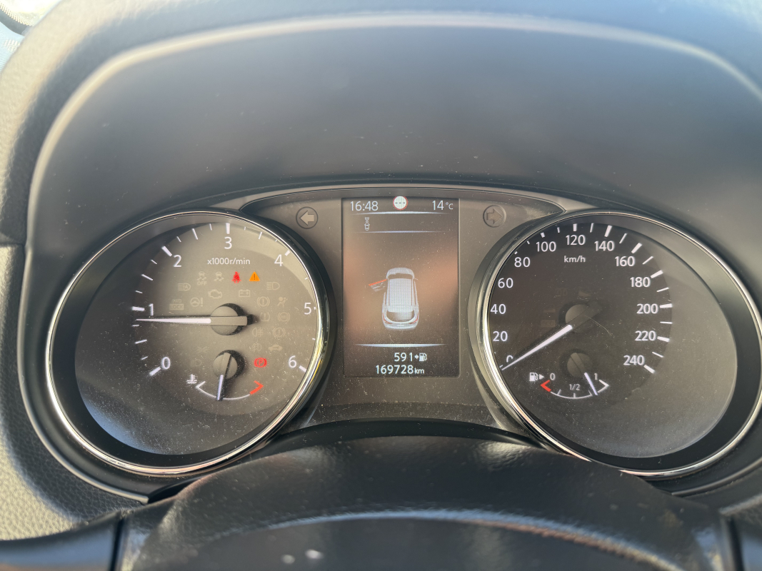 Nissan Qashqai — 18