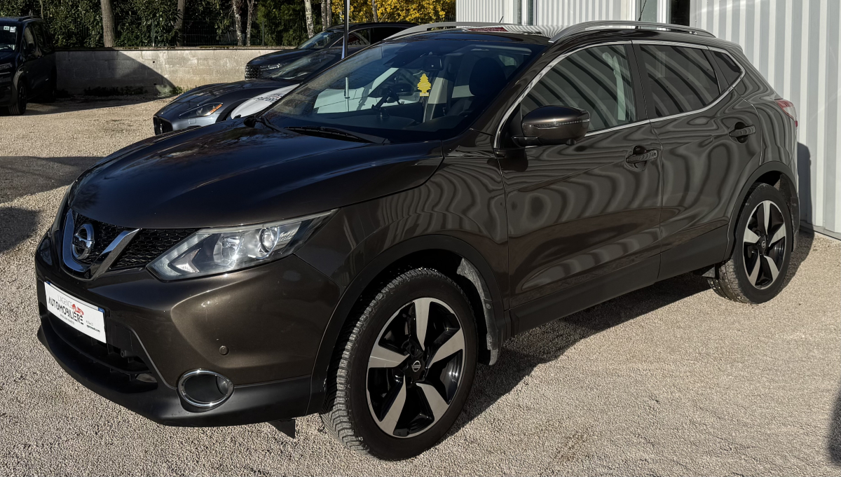 Nissan Qashqai — 3
