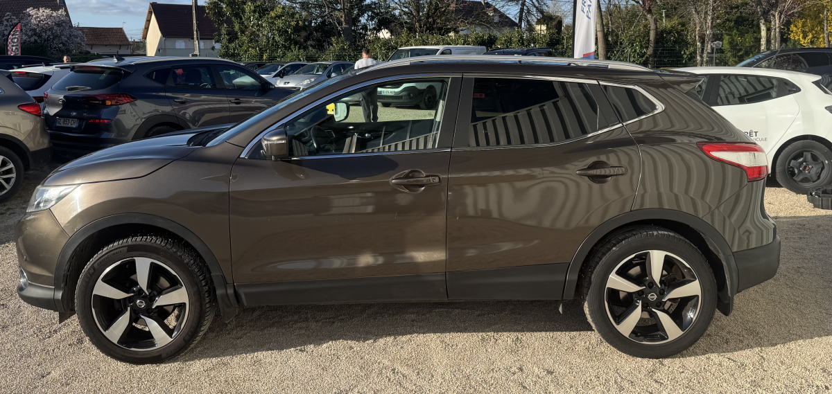 Nissan Qashqai — 4