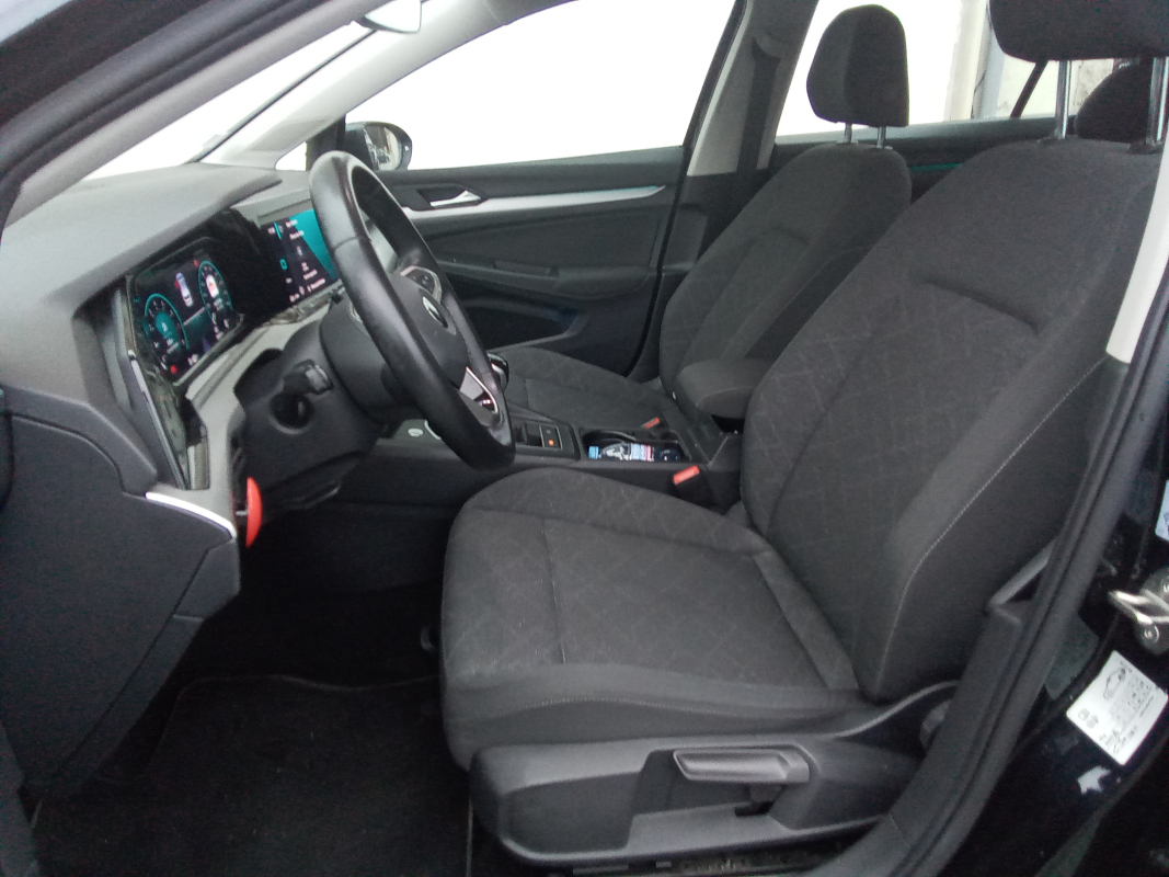Volkswagen Golf — 13