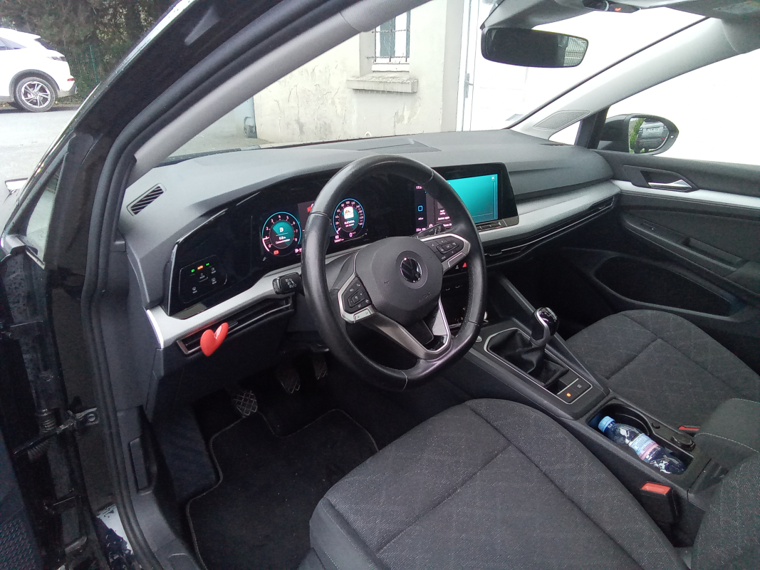 Volkswagen Golf — 8