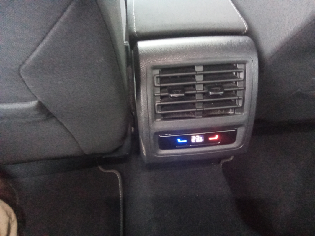 Volkswagen Golf — 16