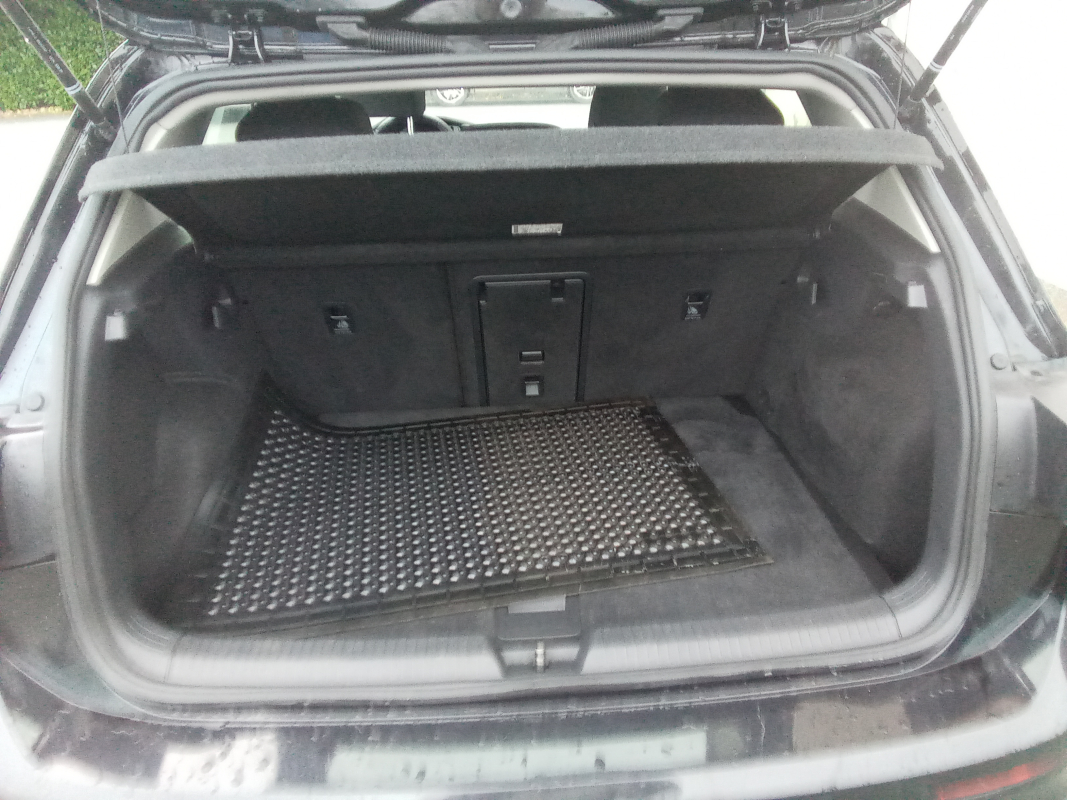 Volkswagen Golf — 18