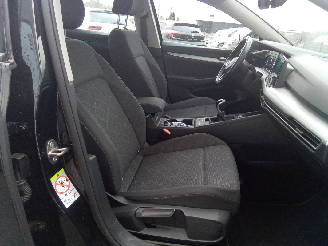 Volkswagen Golf — 14