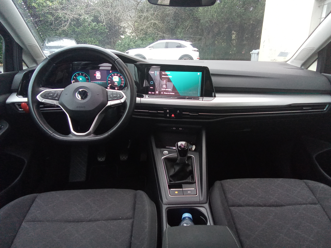 Volkswagen Golf — 9