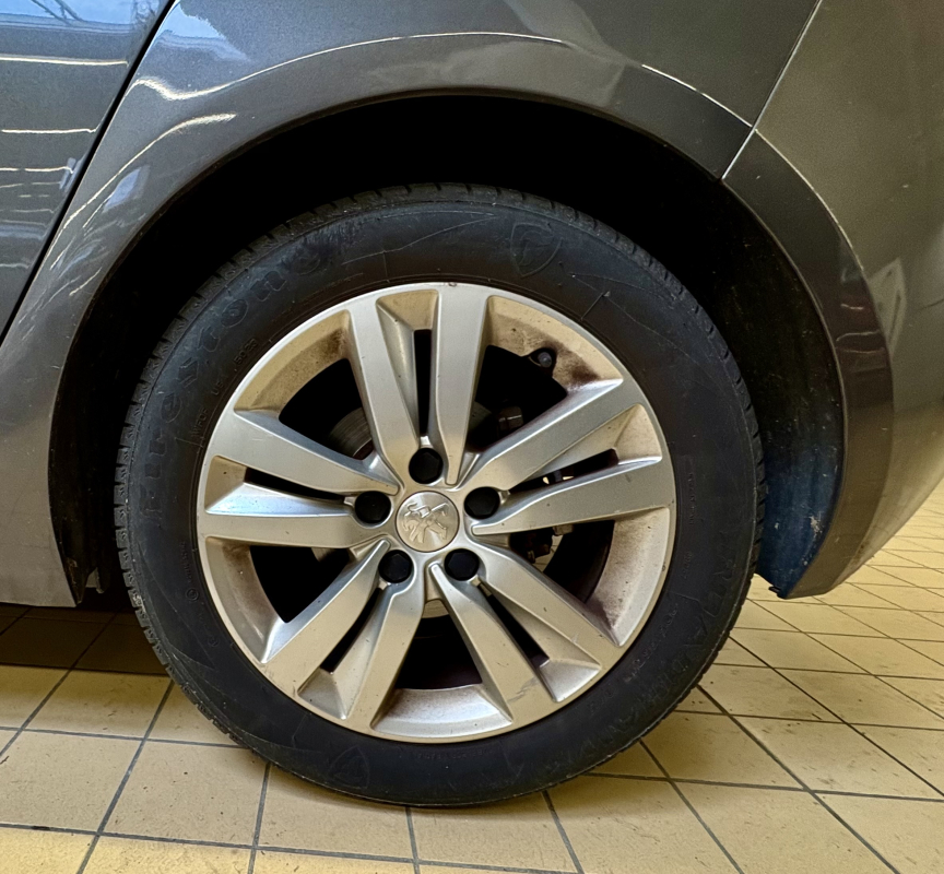 Peugeot 308 — 28